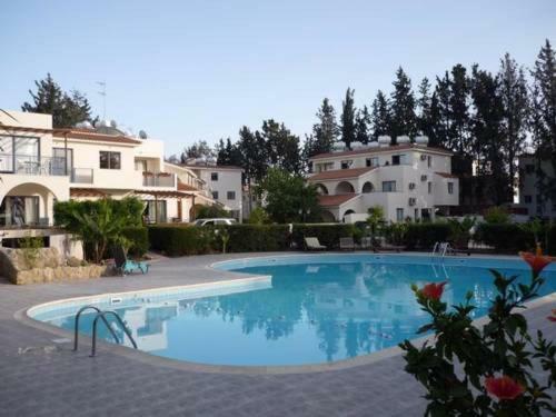 Abitare Cosy Apartment Paphos Bagian luar foto