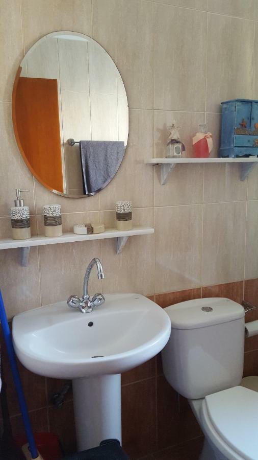 Abitare Cosy Apartment Paphos Bagian luar foto